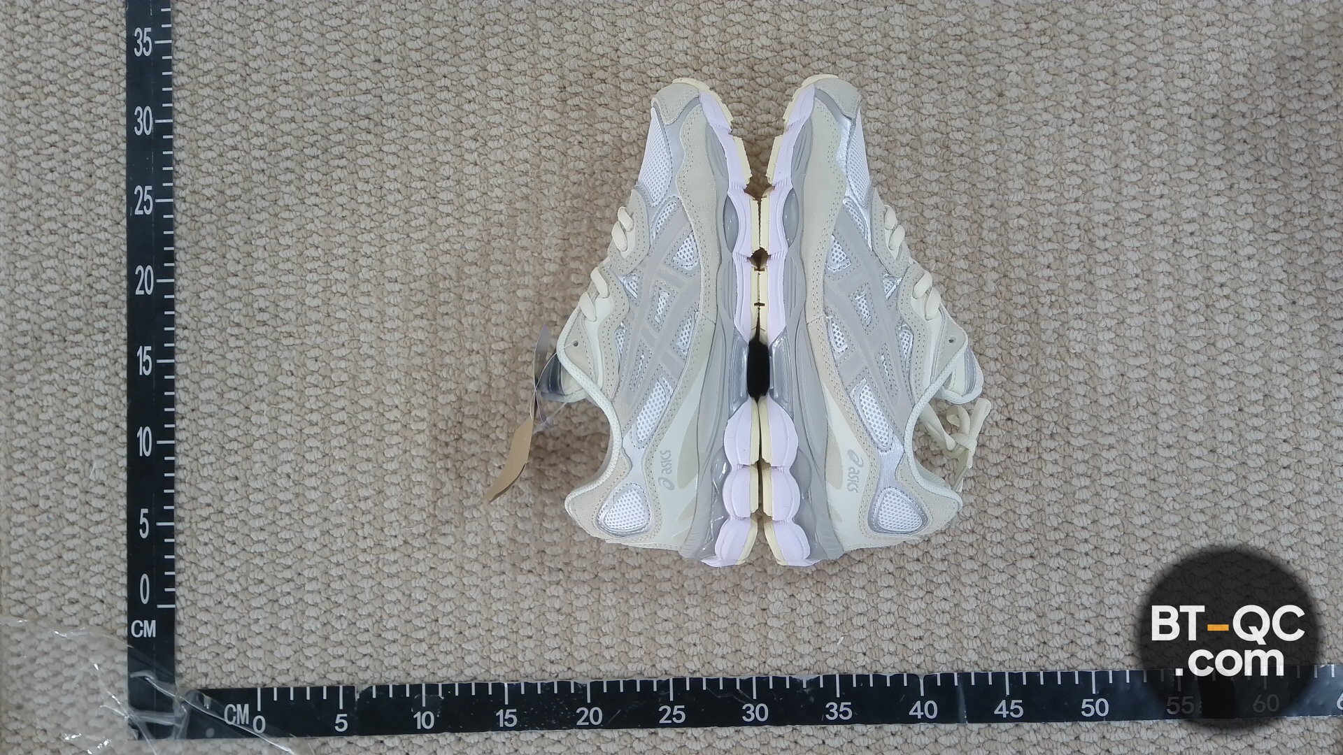 Asics Sneakers