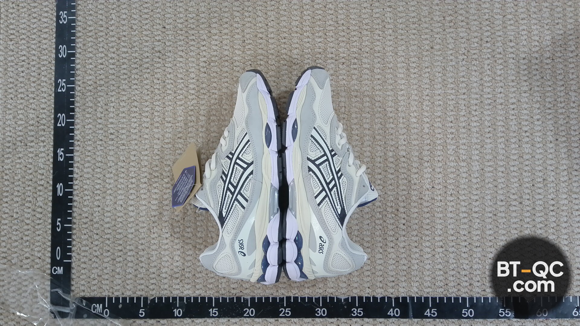 Asics Sneakers