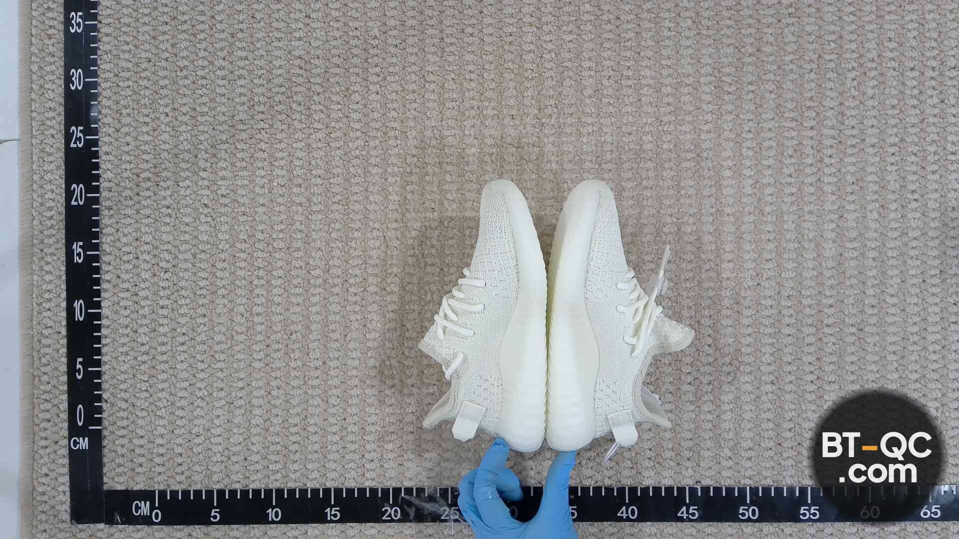 Yeezy Sneakers